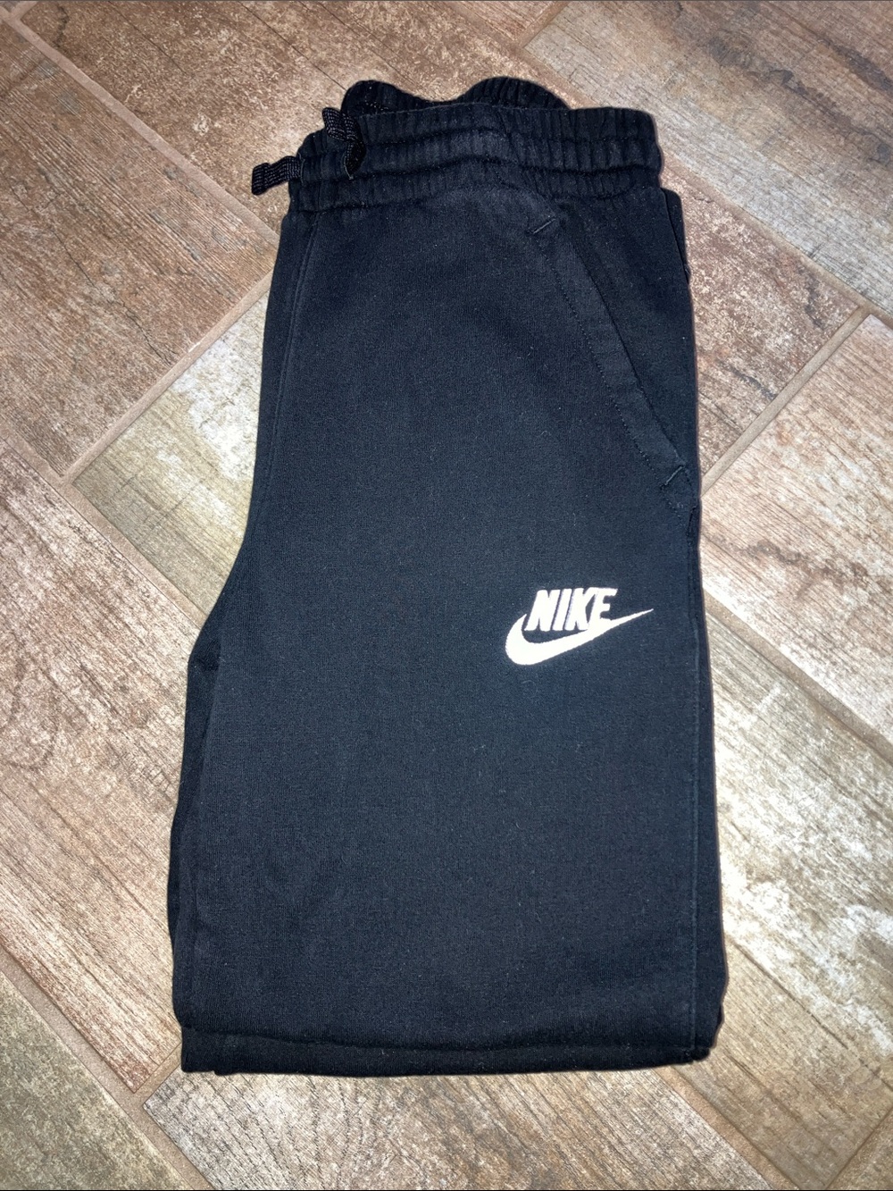 NIKE BIG KIDS STANDARD FIT COTTON JOGGERS